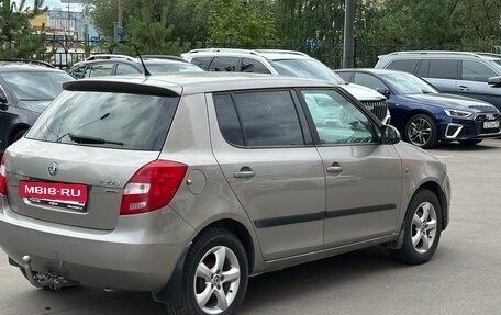 Skoda Fabia II, 2011 год, 595 000 рублей, 4 фотография