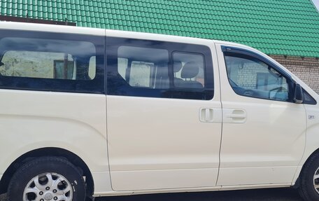 Hyundai Grand Starex Grand Starex I рестайлинг 2, 2011 год, 1 400 000 рублей, 3 фотография