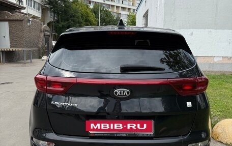 KIA Sportage IV рестайлинг, 2020 год, 2 500 000 рублей, 1 фотография