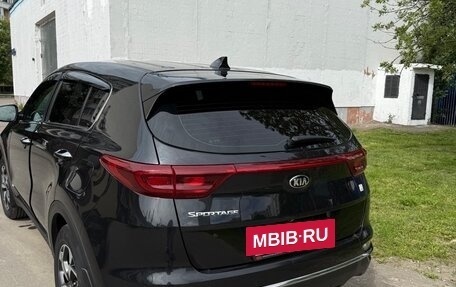 KIA Sportage IV рестайлинг, 2020 год, 2 500 000 рублей, 3 фотография