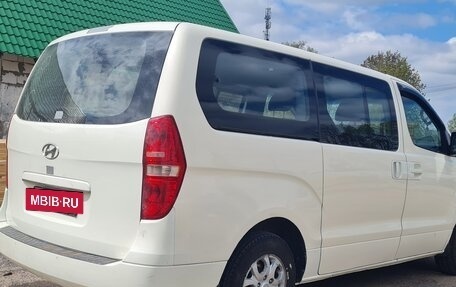 Hyundai Grand Starex Grand Starex I рестайлинг 2, 2011 год, 1 400 000 рублей, 6 фотография