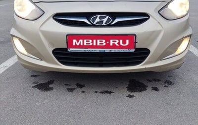 Hyundai Solaris II рестайлинг, 2012 год, 800 000 рублей, 1 фотография