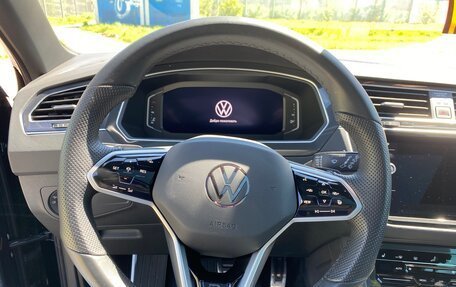 Volkswagen Tiguan II, 2021 год, 4 000 000 рублей, 6 фотография