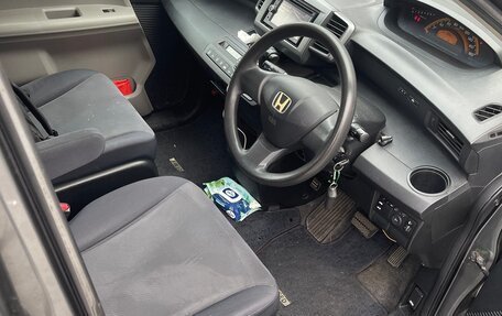 Honda Freed I, 2009 год, 900 000 рублей, 6 фотография