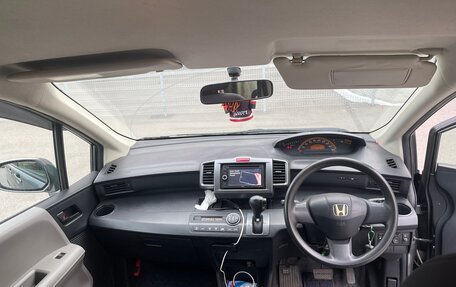Honda Freed I, 2009 год, 900 000 рублей, 7 фотография