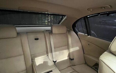 BMW 5 серия, 2005 год, 720 000 рублей, 32 фотография