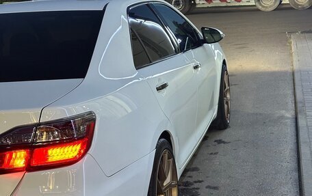 Toyota Camry, 2015 год, 2 250 000 рублей, 2 фотография
