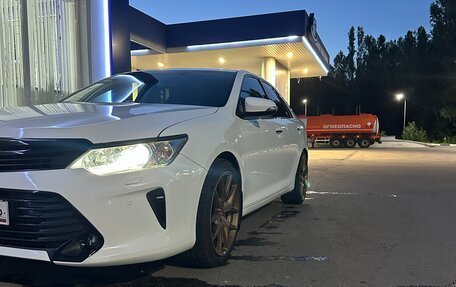 Toyota Camry, 2015 год, 2 250 000 рублей, 5 фотография