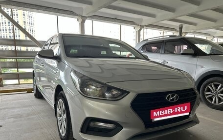 Hyundai Solaris II рестайлинг, 2018 год, 1 300 000 рублей, 3 фотография