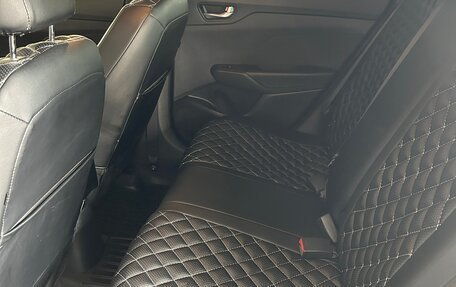 Hyundai Solaris II рестайлинг, 2018 год, 1 300 000 рублей, 10 фотография
