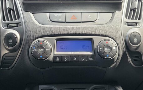 Hyundai ix35 I рестайлинг, 2015 год, 1 400 000 рублей, 14 фотография