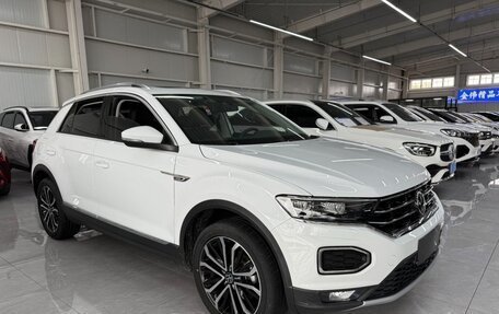 Volkswagen T-Roc I, 2020 год, 1 680 000 рублей, 3 фотография