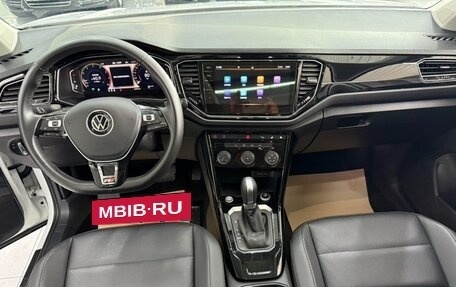 Volkswagen T-Roc I, 2020 год, 1 680 000 рублей, 9 фотография
