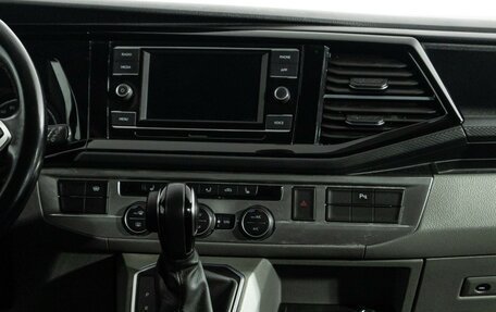 Volkswagen Caravelle T6 рестайлинг, 2021 год, 4 446 200 рублей, 14 фотография