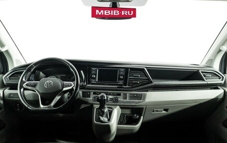 Volkswagen Caravelle T6 рестайлинг, 2021 год, 4 446 200 рублей, 13 фотография