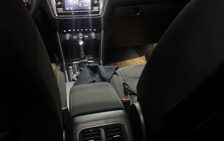 Volkswagen Tiguan II, 2017 год, 2 150 000 рублей, 5 фотография