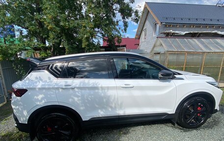 Geely Coolray I, 2023 год, 2 300 000 рублей, 2 фотография