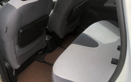 Nissan Note II рестайлинг, 2008 год, 600 000 рублей, 8 фотография