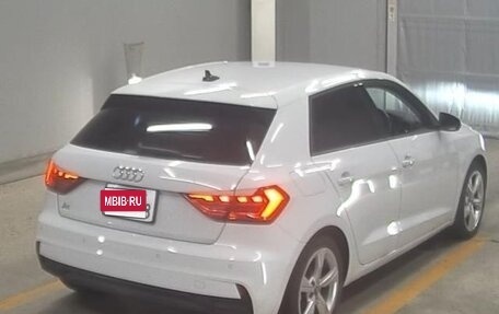 Volkswagen Golf VII, 2019 год, 1 400 000 рублей, 14 фотография