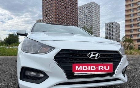 Hyundai Solaris II рестайлинг, 2019 год, 1 580 000 рублей, 2 фотография