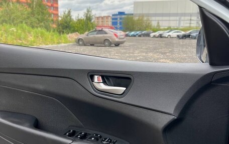 Hyundai Solaris II рестайлинг, 2019 год, 1 580 000 рублей, 16 фотография