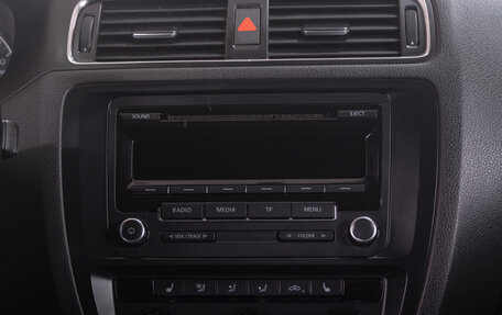Volkswagen Jetta VI, 2012 год, 899 000 рублей, 15 фотография
