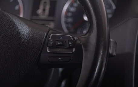 Volkswagen Jetta VI, 2012 год, 899 000 рублей, 13 фотография