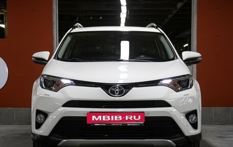 Toyota RAV4, 2015 год, 2 098 000 рублей, 2 фотография
