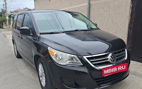 Volkswagen Routan, 2012 год, 1 350 000 рублей, 13 фотография
