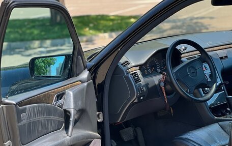 Mercedes-Benz E-Класс, 1998 год, 850 000 рублей, 6 фотография