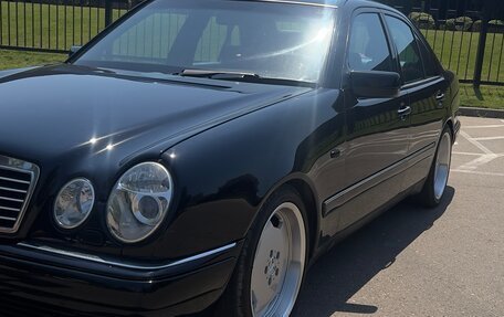 Mercedes-Benz E-Класс, 1998 год, 850 000 рублей, 15 фотография