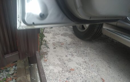 Toyota Land Cruiser 100 рестайлинг 2, 2003 год, 1 800 000 рублей, 4 фотография