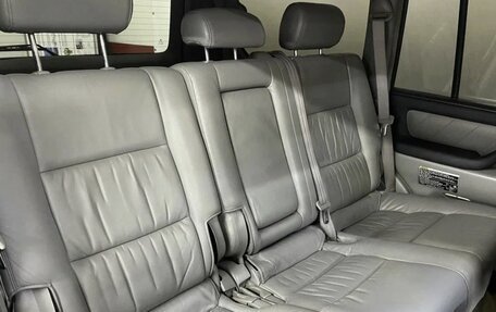 Toyota Land Cruiser 100 рестайлинг 2, 2003 год, 1 800 000 рублей, 15 фотография