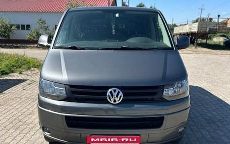 Volkswagen Caravelle T5, 2013 год, 2 400 000 рублей, 5 фотография
