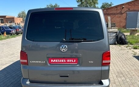 Volkswagen Caravelle T5, 2013 год, 2 400 000 рублей, 4 фотография
