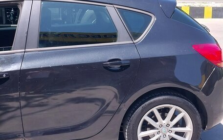 Opel Astra J, 2011 год, 750 000 рублей, 4 фотография