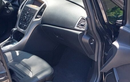 Opel Astra J, 2011 год, 750 000 рублей, 14 фотография