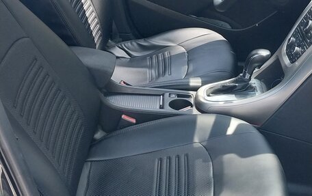 Opel Astra J, 2011 год, 750 000 рублей, 11 фотография