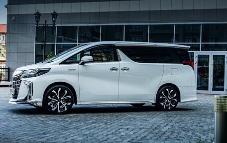 Toyota Alphard III, 2018 год, 5 550 000 рублей, 10 фотография