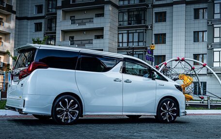 Toyota Alphard III, 2018 год, 5 550 000 рублей, 13 фотография