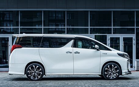 Toyota Alphard III, 2018 год, 5 550 000 рублей, 2 фотография
