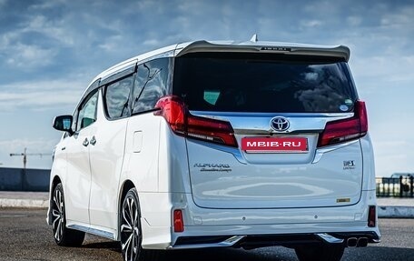 Toyota Alphard III, 2018 год, 5 550 000 рублей, 15 фотография