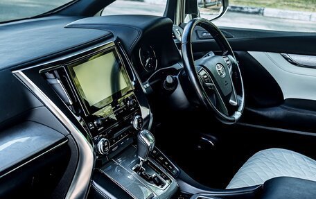 Toyota Alphard III, 2018 год, 5 550 000 рублей, 22 фотография