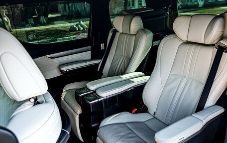 Toyota Alphard III, 2018 год, 5 550 000 рублей, 34 фотография