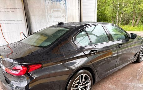 BMW 5 серия, 2022 год, 5 500 000 рублей, 2 фотография