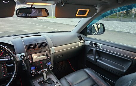 Volkswagen Touareg III, 2007 год, 1 300 000 рублей, 15 фотография