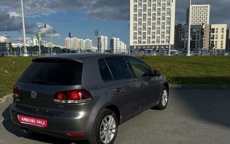 Volkswagen Golf VI, 2009 год, 800 000 рублей, 2 фотография