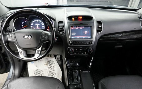 KIA Sorento II рестайлинг, 2015 год, 1 720 000 рублей, 10 фотография