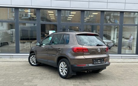 Volkswagen Tiguan I, 2015 год, 1 070 000 рублей, 2 фотография