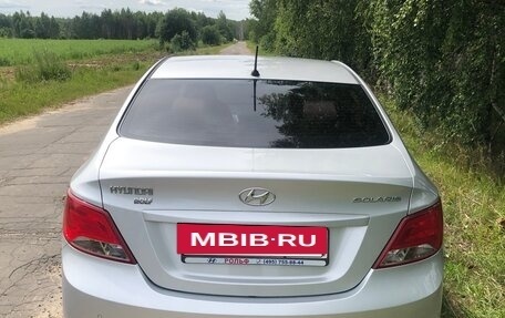 Hyundai Solaris II рестайлинг, 2015 год, 1 200 000 рублей, 3 фотография